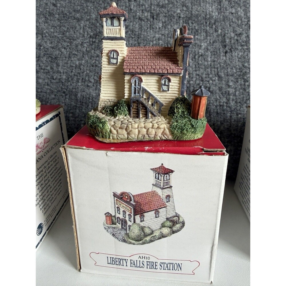 VTG FALLS VILLAGE/AMERICANA COLLECTION w/BOXES- 17 available, 100$ - Picture 12 of 16